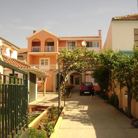 Apartments Tutina Bibinje Exterior foto